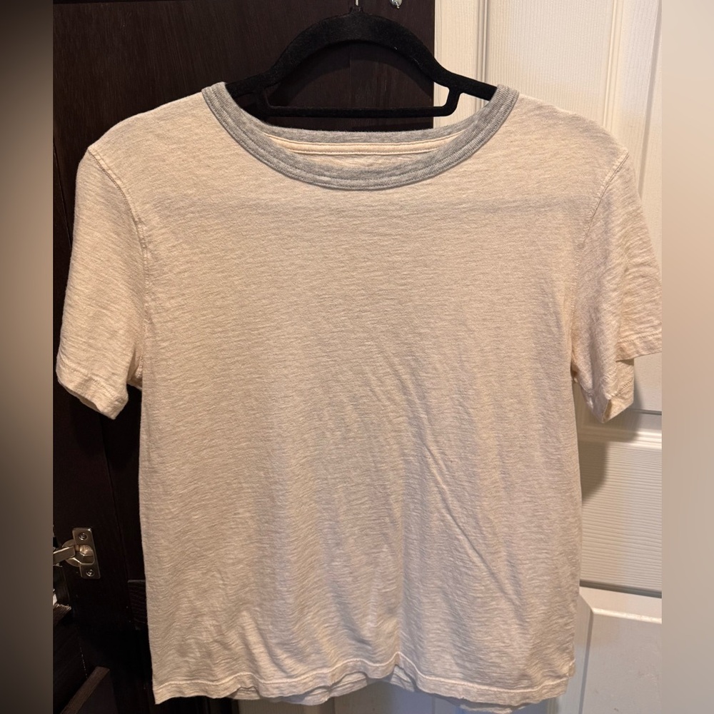 Aerie Cream and Gray Short Sleeve Tee